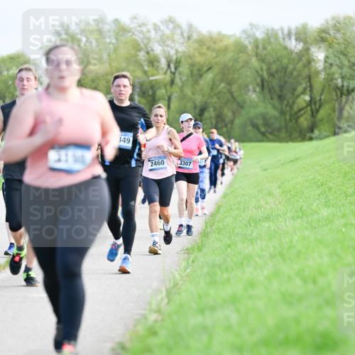 07.04.2024 - 43. Internationalen Wilhelmsburger Insellauf Dr. Thomas Lammeyer http://msf.ph/oto/6049629 07.04.2024 11:15:27 Laufen 3100, 349, 2460, 3307 meine-sportfotos.de
