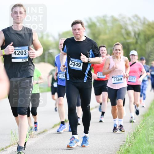 07.04.2024 - 43. Internationalen Wilhelmsburger Insellauf Dr. Thomas Lammeyer http://msf.ph/oto/6049641 07.04.2024 11:15:29 Laufen 4203, 4203, 2147, 3349, 2460, 1307 meine-sportfotos.de