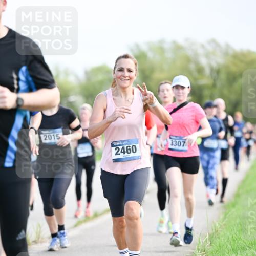 07.04.2024 - 43. Internationalen Wilhelmsburger Insellauf Dr. Thomas Lammeyer http://msf.ph/oto/6049650 07.04.2024 11:15:31 Laufen 2015, 2460, 3307 meine-sportfotos.de