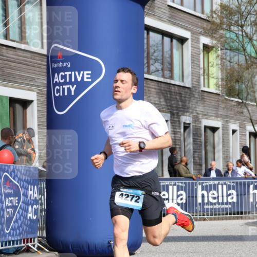 07.04.2024 - 43. Internationalen Wilhelmsburger Insellauf Strokosch-Dieckow http://msf.ph/oto/6049655 07.04.2024 11:18:28 Ziel 2372, 4272 meine-sportfotos.de