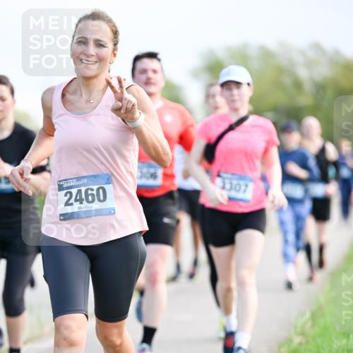 07.04.2024 - 43. Internationalen Wilhelmsburger Insellauf Dr. Thomas Lammeyer http://msf.ph/oto/6049659 07.04.2024 11:15:32 Laufen 2460, 1307 meine-sportfotos.de