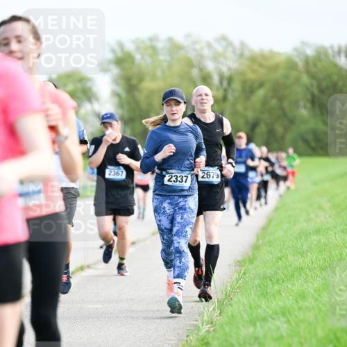 07.04.2024 - 43. Internationalen Wilhelmsburger Insellauf Dr. Thomas Lammeyer http://msf.ph/oto/6049666 07.04.2024 11:15:34 Laufen 2367, 2337, 2679 meine-sportfotos.de