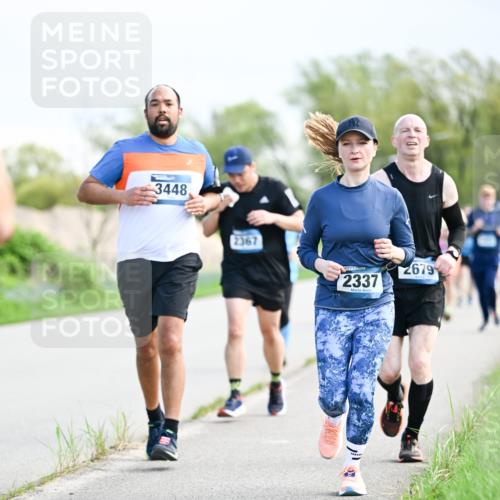 07.04.2024 - 43. Internationalen Wilhelmsburger Insellauf Dr. Thomas Lammeyer http://msf.ph/oto/6049671 07.04.2024 11:15:35 Laufen 3448, 2367, 2337, 2679 meine-sportfotos.de
