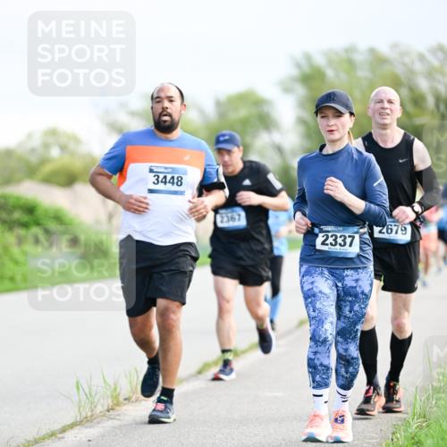 07.04.2024 - 43. Internationalen Wilhelmsburger Insellauf Dr. Thomas Lammeyer http://msf.ph/oto/6049672 07.04.2024 11:15:35 Laufen 3448, 2367, 2337, 2679 meine-sportfotos.de