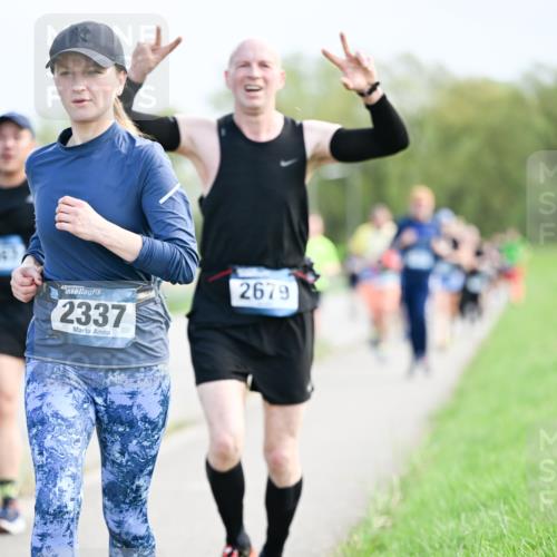 07.04.2024 - 43. Internationalen Wilhelmsburger Insellauf Dr. Thomas Lammeyer http://msf.ph/oto/6049679 07.04.2024 11:15:36 Laufen 2337, 2679 meine-sportfotos.de