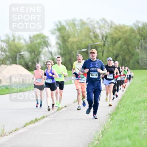 07.04.2024 - 43. Internationalen Wilhelmsburger Insellauf Dr. Thomas Lammeyer http://msf.ph/oto/6049692 07.04.2024 11:15:40 Laufen 160, 18, 3169, 2511, 2497, 3403, 3744 meine-sportfotos.de
