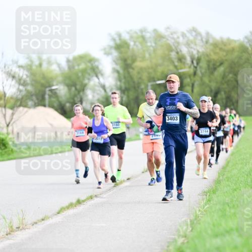 07.04.2024 - 43. Internationalen Wilhelmsburger Insellauf Dr. Thomas Lammeyer http://msf.ph/oto/6049693 07.04.2024 11:15:40 Laufen 3169, 2511, 3160, 202, 2457, 3403, 3744 meine-sportfotos.de
