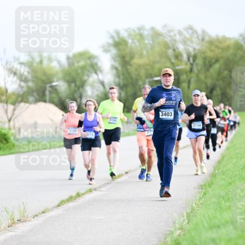 07.04.2024 - 43. Internationalen Wilhelmsburger Insellauf Dr. Thomas Lammeyer http://msf.ph/oto/6049696 07.04.2024 11:15:40 Laufen 3169, 511, 3160, 249, 3403, 3744 meine-sportfotos.de