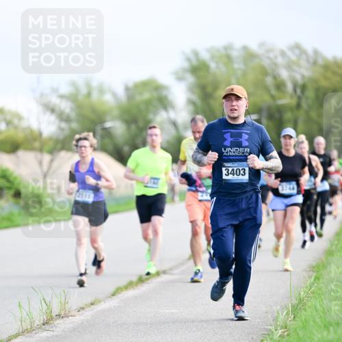 07.04.2024 - 43. Internationalen Wilhelmsburger Insellauf Dr. Thomas Lammeyer http://msf.ph/oto/6049707 07.04.2024 11:15:42 Laufen 2511, 3403, 3744 meine-sportfotos.de