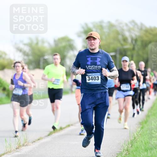 07.04.2024 - 43. Internationalen Wilhelmsburger Insellauf Dr. Thomas Lammeyer http://msf.ph/oto/6049710 07.04.2024 11:15:43 Laufen 2511, 3403, 3744 meine-sportfotos.de