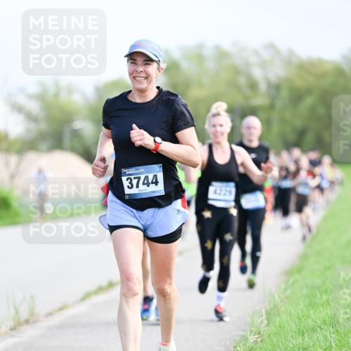 07.04.2024 - 43. Internationalen Wilhelmsburger Insellauf Dr. Thomas Lammeyer http://msf.ph/oto/6049728 07.04.2024 11:15:46 Laufen 3744 meine-sportfotos.de