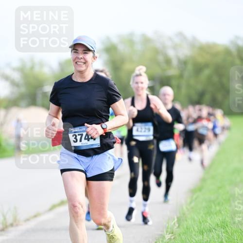 07.04.2024 - 43. Internationalen Wilhelmsburger Insellauf Dr. Thomas Lammeyer http://msf.ph/oto/6049729 07.04.2024 11:15:47 Laufen 374 meine-sportfotos.de