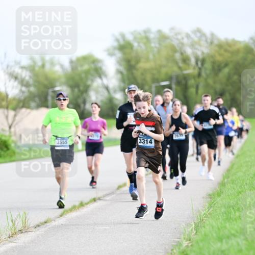 07.04.2024 - 43. Internationalen Wilhelmsburger Insellauf Dr. Thomas Lammeyer http://msf.ph/oto/6049758 07.04.2024 11:15:52 Laufen 3314, 3555, 2635 meine-sportfotos.de