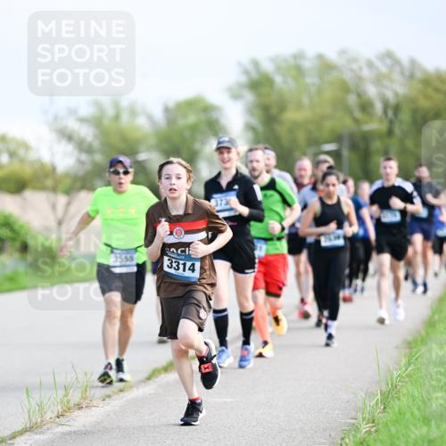 07.04.2024 - 43. Internationalen Wilhelmsburger Insellauf Dr. Thomas Lammeyer http://msf.ph/oto/6049765 07.04.2024 11:15:53 Laufen 3555, 3314 meine-sportfotos.de