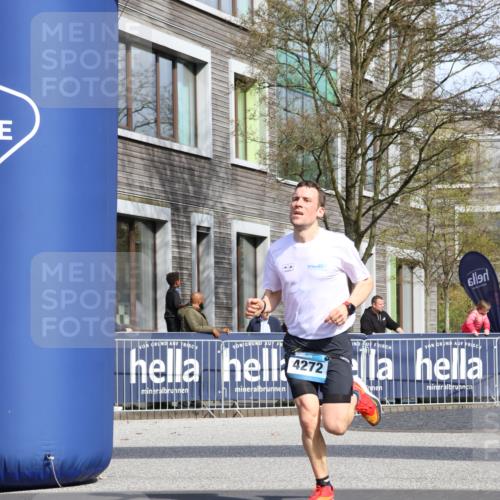 07.04.2024 - 43. Internationalen Wilhelmsburger Insellauf Strokosch-Dieckow http://msf.ph/oto/6049766 07.04.2024 11:18:28 Ziel 2372, 4272 meine-sportfotos.de