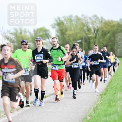 07.04.2024 - 43. Internationalen Wilhelmsburger Insellauf Dr. Thomas Lammeyer http://msf.ph/oto/6049768 07.04.2024 11:15:53 Laufen 3739, 3730, 55, 3555, 4175, 2635, 2181 meine-sportfotos.de
