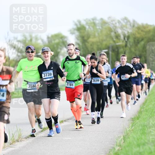 07.04.2024 - 43. Internationalen Wilhelmsburger Insellauf Dr. Thomas Lammeyer http://msf.ph/oto/6049770 07.04.2024 11:15:54 Laufen 14, 3555, 3555, 3739, 3739, 41, 434, 2635, 2181 meine-sportfotos.de