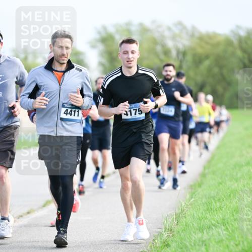 07.04.2024 - 43. Internationalen Wilhelmsburger Insellauf Dr. Thomas Lammeyer http://msf.ph/oto/6049795 07.04.2024 11:15:58 Laufen 43, 4411, 4175, 3304 meine-sportfotos.de