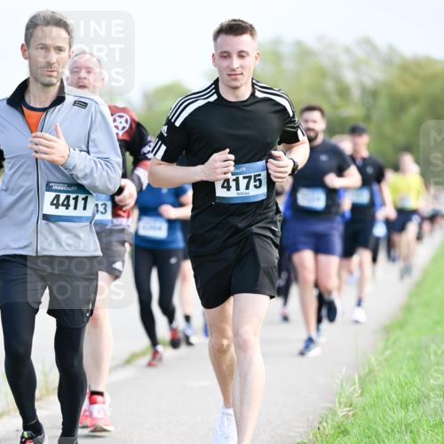 07.04.2024 - 43. Internationalen Wilhelmsburger Insellauf Dr. Thomas Lammeyer http://msf.ph/oto/6049798 07.04.2024 11:15:59 Laufen 43, 4411, 13, 4175 meine-sportfotos.de