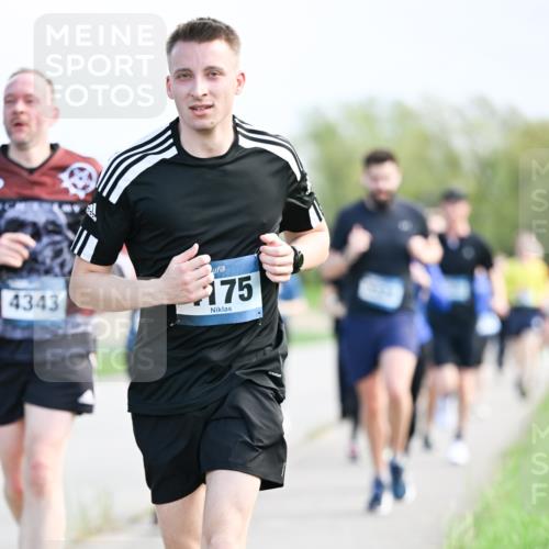 07.04.2024 - 43. Internationalen Wilhelmsburger Insellauf Dr. Thomas Lammeyer http://msf.ph/oto/6049801 07.04.2024 11:15:59 Laufen 4343, 175 meine-sportfotos.de