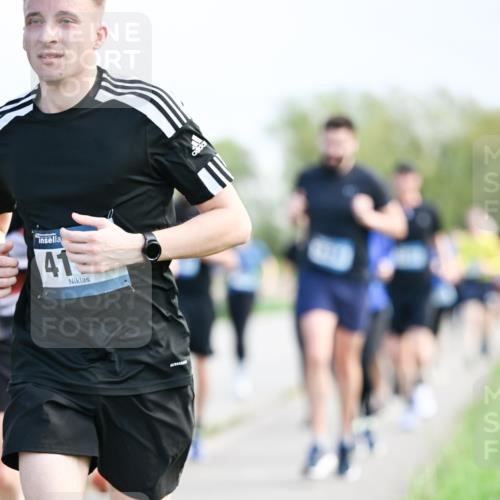 07.04.2024 - 43. Internationalen Wilhelmsburger Insellauf Dr. Thomas Lammeyer http://msf.ph/oto/6049804 07.04.2024 11:16:00 Laufen 41 meine-sportfotos.de