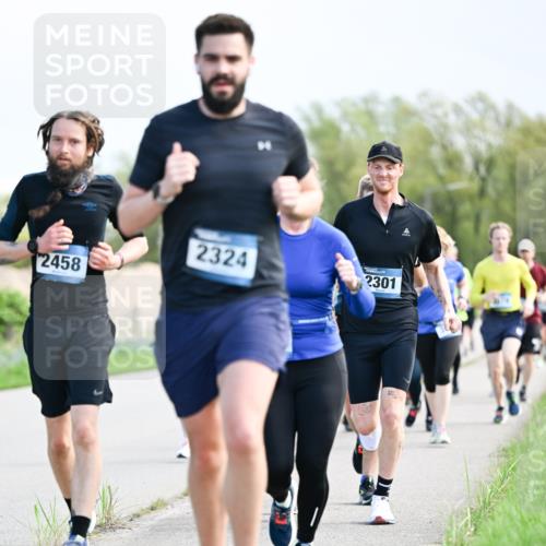 07.04.2024 - 43. Internationalen Wilhelmsburger Insellauf Dr. Thomas Lammeyer http://msf.ph/oto/6049815 07.04.2024 11:16:02 Laufen 2458, 2324, 2301 meine-sportfotos.de