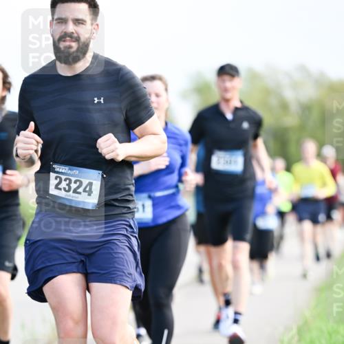 07.04.2024 - 43. Internationalen Wilhelmsburger Insellauf Dr. Thomas Lammeyer http://msf.ph/oto/6049819 07.04.2024 11:16:02 Laufen 2324 meine-sportfotos.de