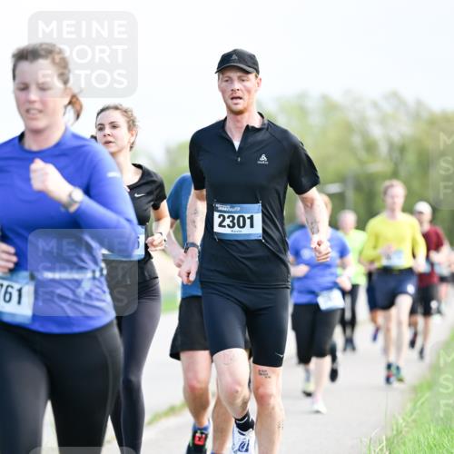 07.04.2024 - 43. Internationalen Wilhelmsburger Insellauf Dr. Thomas Lammeyer http://msf.ph/oto/6049824 07.04.2024 11:16:03 Laufen 761, 2301, 8 meine-sportfotos.de