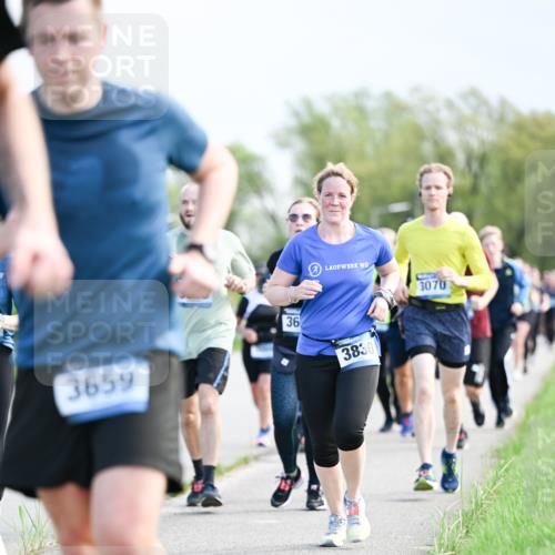 07.04.2024 - 43. Internationalen Wilhelmsburger Insellauf Dr. Thomas Lammeyer http://msf.ph/oto/6049833 07.04.2024 11:16:05 Laufen 3659, 36, 3070, 3830 meine-sportfotos.de