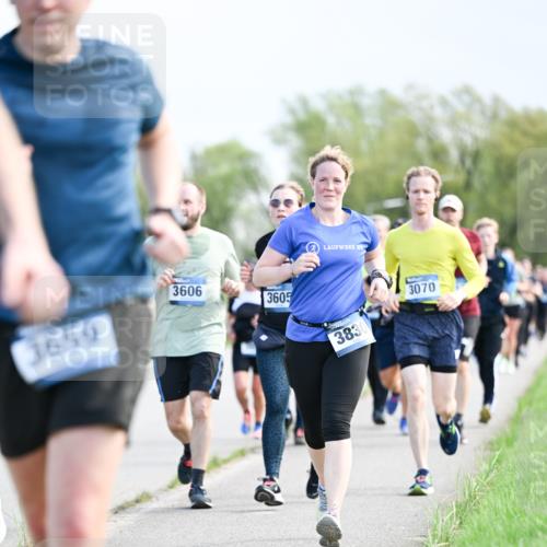 07.04.2024 - 43. Internationalen Wilhelmsburger Insellauf Dr. Thomas Lammeyer http://msf.ph/oto/6049834 07.04.2024 11:16:05 Laufen 3606, 3605, 3659, 3830, 3070 meine-sportfotos.de
