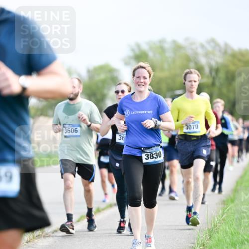 07.04.2024 - 43. Internationalen Wilhelmsburger Insellauf Dr. Thomas Lammeyer http://msf.ph/oto/6049836 07.04.2024 11:16:06 Laufen 59, 3606, 36, 3830, 3070 meine-sportfotos.de