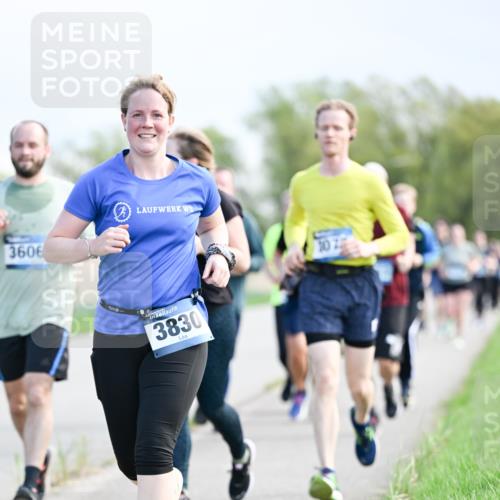 07.04.2024 - 43. Internationalen Wilhelmsburger Insellauf Dr. Thomas Lammeyer http://msf.ph/oto/6049844 07.04.2024 11:16:07 Laufen 3606, 3830 meine-sportfotos.de