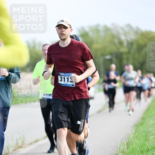 07.04.2024 - 43. Internationalen Wilhelmsburger Insellauf Dr. Thomas Lammeyer http://msf.ph/oto/6049862 07.04.2024 11:16:10 Laufen 2490, 3113 meine-sportfotos.de