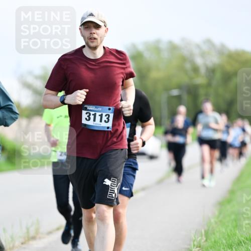 07.04.2024 - 43. Internationalen Wilhelmsburger Insellauf Dr. Thomas Lammeyer http://msf.ph/oto/6049864 07.04.2024 11:16:10 Laufen 3113 meine-sportfotos.de