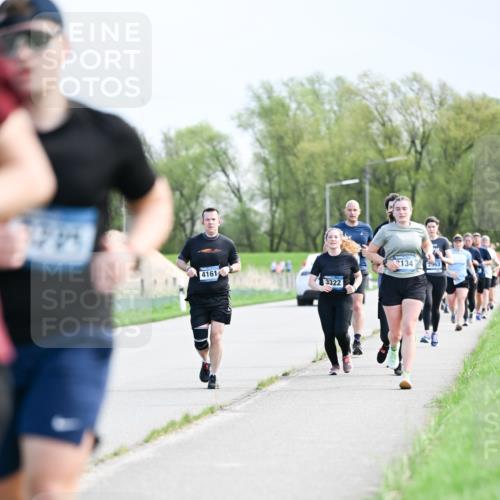 07.04.2024 - 43. Internationalen Wilhelmsburger Insellauf Dr. Thomas Lammeyer http://msf.ph/oto/6049871 07.04.2024 11:16:11 Laufen 4161, 3322, 134, 2963 meine-sportfotos.de