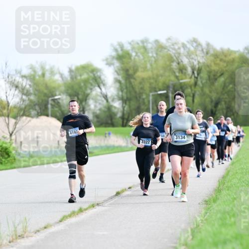 07.04.2024 - 43. Internationalen Wilhelmsburger Insellauf Dr. Thomas Lammeyer http://msf.ph/oto/6049874 07.04.2024 11:16:12 Laufen 416, 68, 2963, 3134, 3322 meine-sportfotos.de