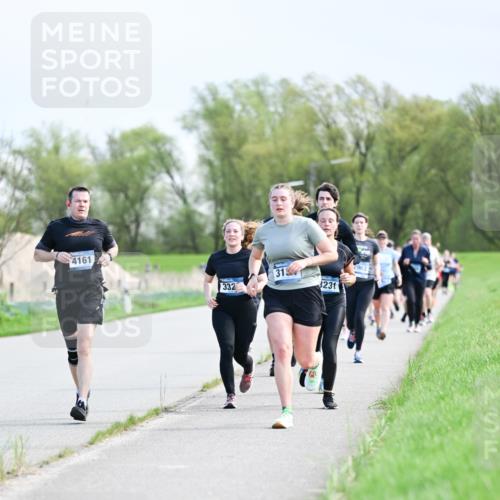 07.04.2024 - 43. Internationalen Wilhelmsburger Insellauf Dr. Thomas Lammeyer http://msf.ph/oto/6049880 07.04.2024 11:16:13 Laufen 4161, 313, 3231 meine-sportfotos.de