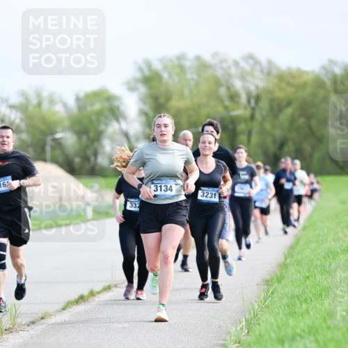 07.04.2024 - 43. Internationalen Wilhelmsburger Insellauf Dr. Thomas Lammeyer http://msf.ph/oto/6049887 07.04.2024 11:16:14 Laufen 16, 332, 3134, 3231 meine-sportfotos.de