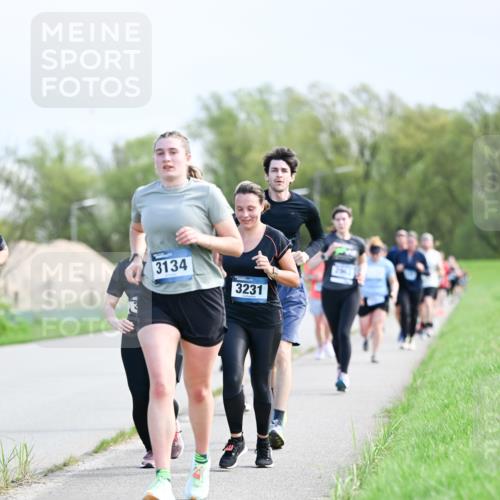 07.04.2024 - 43. Internationalen Wilhelmsburger Insellauf Dr. Thomas Lammeyer http://msf.ph/oto/6049892 07.04.2024 11:16:16 Laufen 3134, 3231 meine-sportfotos.de