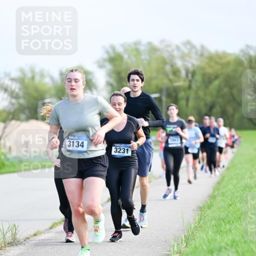 07.04.2024 - 43. Internationalen Wilhelmsburger Insellauf Dr. Thomas Lammeyer http://msf.ph/oto/6049894 07.04.2024 11:16:16 Laufen 3134, 3231, 21063 meine-sportfotos.de