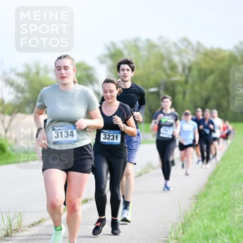 07.04.2024 - 43. Internationalen Wilhelmsburger Insellauf Dr. Thomas Lammeyer http://msf.ph/oto/6049897 07.04.2024 11:16:16 Laufen 3134, 3231 meine-sportfotos.de