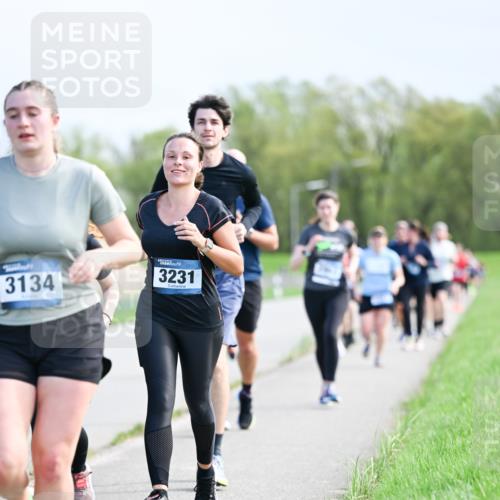 07.04.2024 - 43. Internationalen Wilhelmsburger Insellauf Dr. Thomas Lammeyer http://msf.ph/oto/6049901 07.04.2024 11:16:17 Laufen 3134, 3231 meine-sportfotos.de