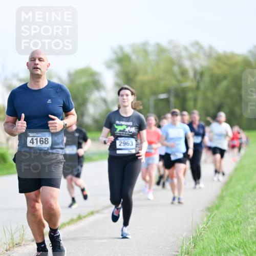 07.04.2024 - 43. Internationalen Wilhelmsburger Insellauf Dr. Thomas Lammeyer http://msf.ph/oto/6049917 07.04.2024 11:16:19 Laufen 4168, 2963 meine-sportfotos.de