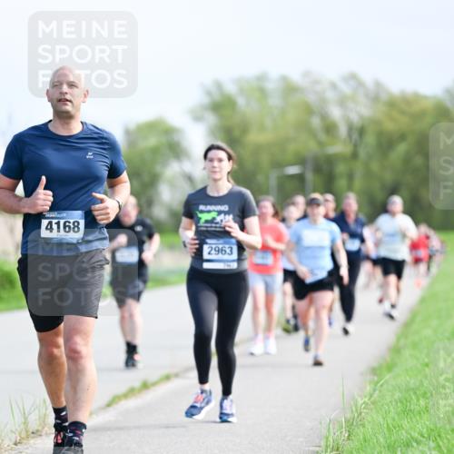 07.04.2024 - 43. Internationalen Wilhelmsburger Insellauf Dr. Thomas Lammeyer http://msf.ph/oto/6049918 07.04.2024 11:16:19 Laufen 4168, 2963 meine-sportfotos.de