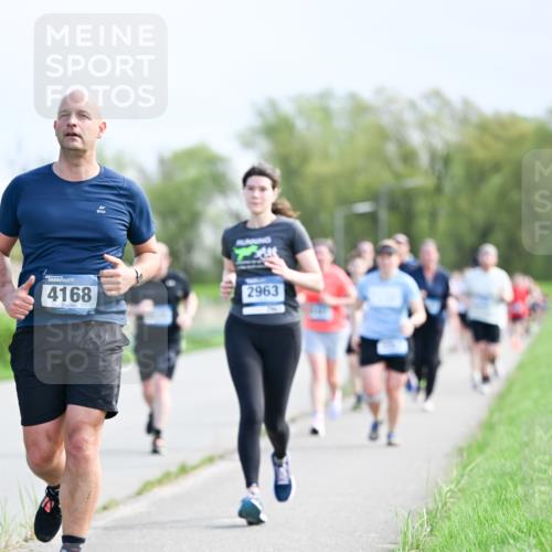 07.04.2024 - 43. Internationalen Wilhelmsburger Insellauf Dr. Thomas Lammeyer http://msf.ph/oto/6049919 07.04.2024 11:16:20 Laufen 4168, 2963 meine-sportfotos.de