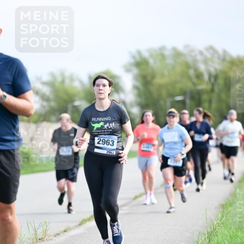 07.04.2024 - 43. Internationalen Wilhelmsburger Insellauf Dr. Thomas Lammeyer http://msf.ph/oto/6049924 07.04.2024 11:16:21 Laufen 2963, 2963 meine-sportfotos.de
