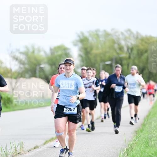 07.04.2024 - 43. Internationalen Wilhelmsburger Insellauf Dr. Thomas Lammeyer http://msf.ph/oto/6049938 07.04.2024 11:16:23 Laufen 2257 meine-sportfotos.de