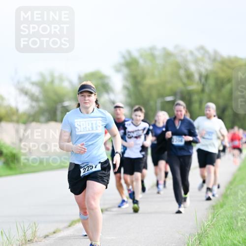 07.04.2024 - 43. Internationalen Wilhelmsburger Insellauf Dr. Thomas Lammeyer http://msf.ph/oto/6049941 07.04.2024 11:16:23 Laufen 2257 meine-sportfotos.de
