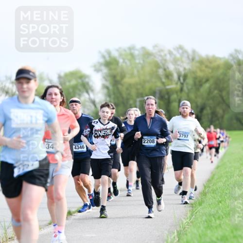 07.04.2024 - 43. Internationalen Wilhelmsburger Insellauf Dr. Thomas Lammeyer http://msf.ph/oto/6049944 07.04.2024 11:16:24 Laufen 34, 4346, 3797, 2208 meine-sportfotos.de