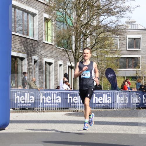 07.04.2024 - 43. Internationalen Wilhelmsburger Insellauf Strokosch-Dieckow http://msf.ph/oto/6049952 07.04.2024 11:18:22 Ziel 2372, 4272 meine-sportfotos.de